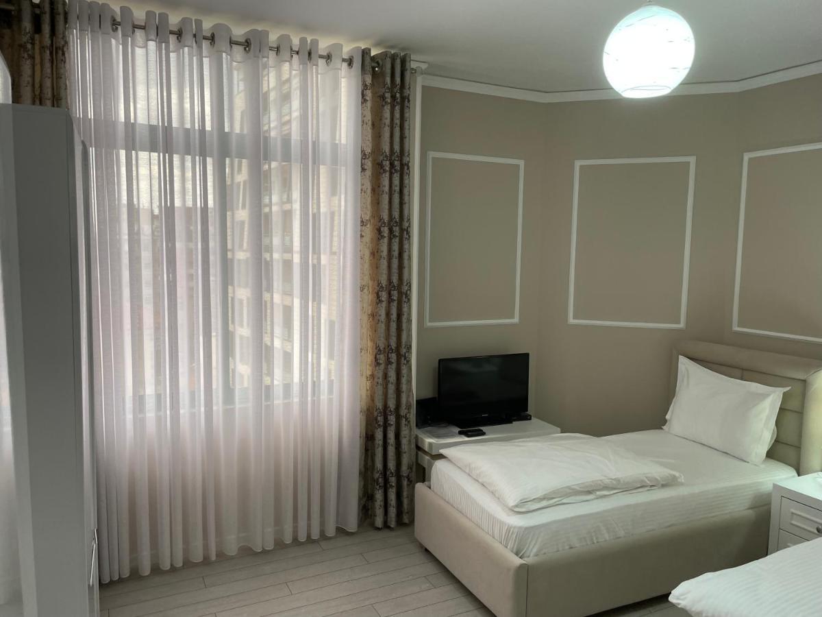 Sun Tower-Center Of Tirana Apartment Екстериор снимка